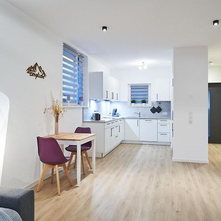 Apartwehr Business&Ferien Apartment Lila Bagian luar foto